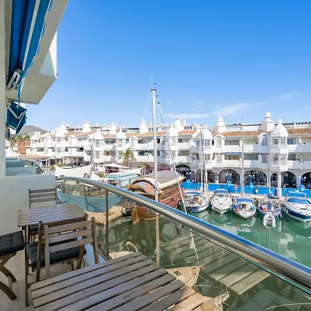 Malaga Puerto Marina Costa Sol Benalmádena